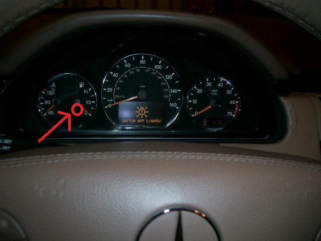 Light indicators mercedes benz